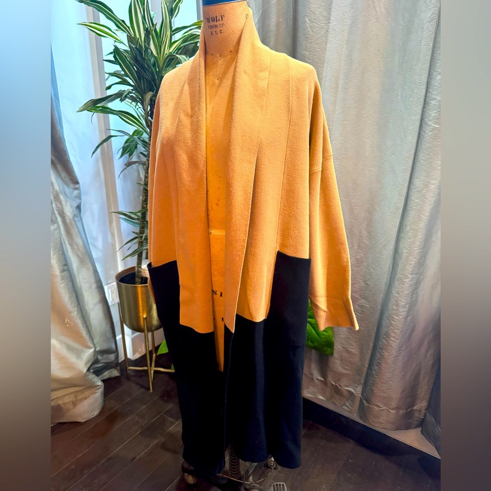 Color blocked sweater layering cardigan, size small